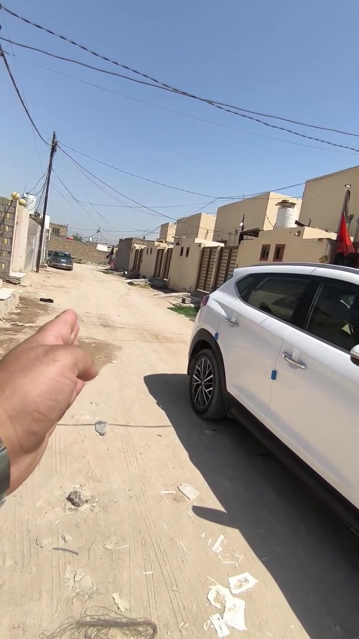 دار للبيع مساحه 60 متر طابو زراعي سند 25 بناء جديد 
ينباع نقد واقصاط 
البناء اساس تجعيب بناء بلوك كلاب مال خان النص سقف صب 
يحتوي الدار على غرفه وصاله ومطبخ وحمام وتواليت 
سعر الدار بالنقد 21وبي مجال 
سعر الدار بالاقصاط 25 قفل مقدمه 10 مليون الشهر 500
الموقع الكوفه البراكيه شارع المطار القديم مقابيل صيدليه صفاء عبد الرضا قرب دور الايتام 
للتواصل الاتصال على الرقم *********** أو مراسلة الصفحه مكتب الياسري للعقار والمقاولات
