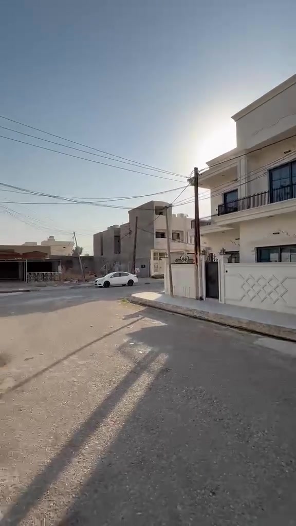 دار طابو صرف تحويل مباشر مساحه (١٢٠)متر صفر بناء حديث سقوف مغربيه واجه٧ أمتار مقابل حديقه  العنوان.. حي الواصطي خلف دائره المعوقين 

تفاصيل الدارالطابق الأول :كراج مطبخ حار بارد هول داخلي استقبال كبير وغرفه نوم وصيحات
الطابق الثاني : غرفتين نوم مع صيحات 
للاستفسار اكثر 👇
***********
