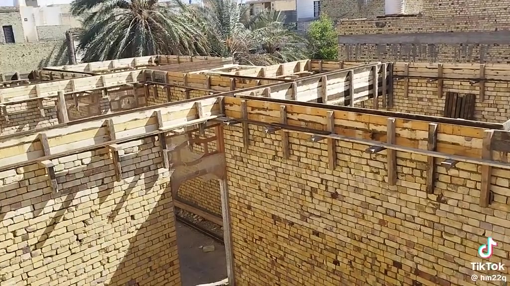 عمل هياكل للبيوت بناء والصب من الرفث الى البيتونه وباسعار مناسبه بناء درجه اولى ونجاره وتسليح وصب درجه اولى وباسعار مناسبه داخل بغداد وضواحيها ***********
*********** 
@ ابو كيان النجار 
عمل هياكل للبيوت بناء والصب من الرفث الى البيتونه وباسعار مناسبه بناء درجه اولى ونجاره وتسليح وصب درجه اولى وباسعار مناسبه داخل الكوت وضواحيها

