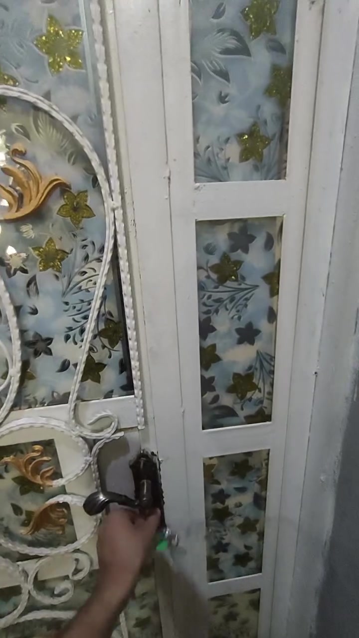 شقق سكنية للايجار 
العنوان  بعقوبة العزات   مدخل العزات 
سعر الاجار 300
اي استفسار  عالبيت  خابر عالرقم  ***********
او مراسلة واتساب
