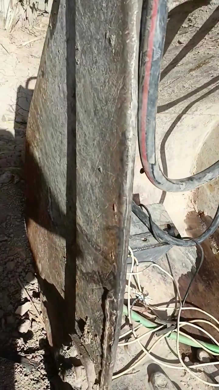 سلام عليكم كيله متر وعشرة نضيفه يابانية مال شغل مكاني بغداد *********** اتصل ودلل
