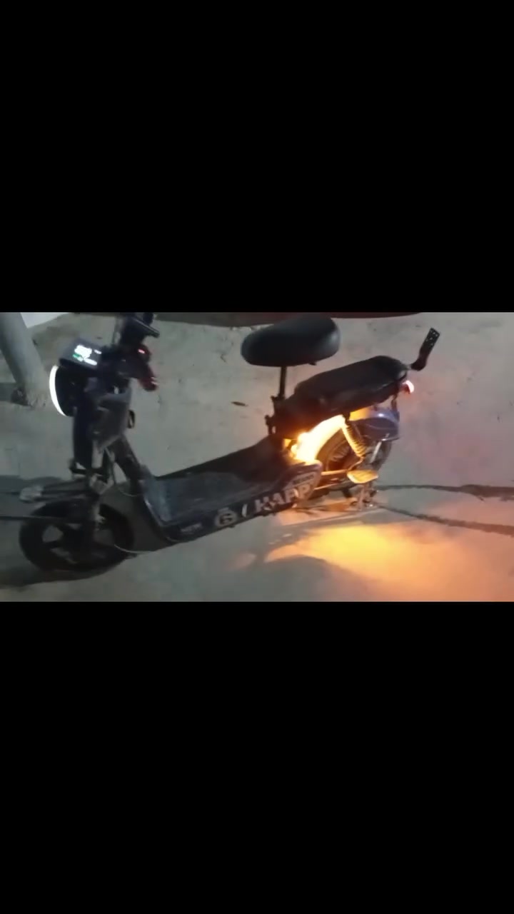 لبيع مطور شحن حجم 14لون اسود نيلي بصمه سرعه 60 شحنه جديده اصليه بطاريات انضاف المطور جديد السعر 275بي مجال      العنوان موصل الرشيديه.      ***********وتساب فقط
