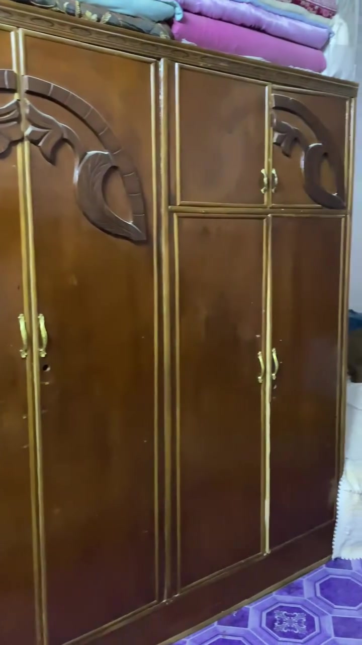 السلام عليكم اخوان عندي غراض للبيع  اسعار الغراض | الكنتور سعره 175 وبي مجال الزاويا ب عشره الاف سعر الميز عشرين الف وسعر التخم ب 125 وبي مجال المكان بغداد ابو غريب متواجد واتساب *********** فقط واتساب
