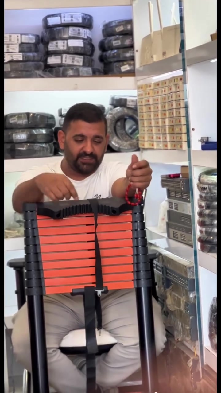 🔥 جديد شركة Noclink! الدرج التلسكوبي الاحترافي بطول 4.7 متر من ماركة Prosky 🔥
إذا كنت تبحث عن الأمان، المرونة، والسرعة في العمل، فهذا الدرج هو الخيار المثالي لك!  
✨ أبرز المواصفات والمميزات:
 📐 الطول: يصل حتى 4.7 متر لتغطية كافة أسباب الارتفاعات.  
 🎨 التصميم: تصميم أنيق وعصري باللونين البرتقالي والأسود المميزين.
 🛡️ مانع للانزلاق: حماية وأمان عالي أثناء التسلق والعمل على مختلف الأسطح.
 🗼 خاصية الربط بالعامود: مزود بحزام وأجزاء مخصصة لتثبيته بإحكام على الأعمدة أثناء العمل الميداني.  
 🪶 وزن خفيف وتحمل قوي: سهل حمل ونقل الدرج، وفي نفس الوقت يتحمل الأوزان الثقيلة بثبات وثقة عالية.
 ⚡ مرونة وسرعة: سهولة فائقة في الفتح والإغلاق لضمان السرعة والإنجاز في الأداء.  
📍 العنوان: بغداد - شارع الصناعة - مجمع المياحي - مجاور شركة شرق الجزيرة
📞 للطلب والاستفسار: ***********
💡 Noclink - خيارك الأفضل للحلول الاحترافية!

 #noclink #بغداد #شبكات_العراق #اتصالات #شارع_الصناعة #مركز_الشبكة⁠ #noclink⁠ #FTTH_Iraq⁠ #PROSKY

