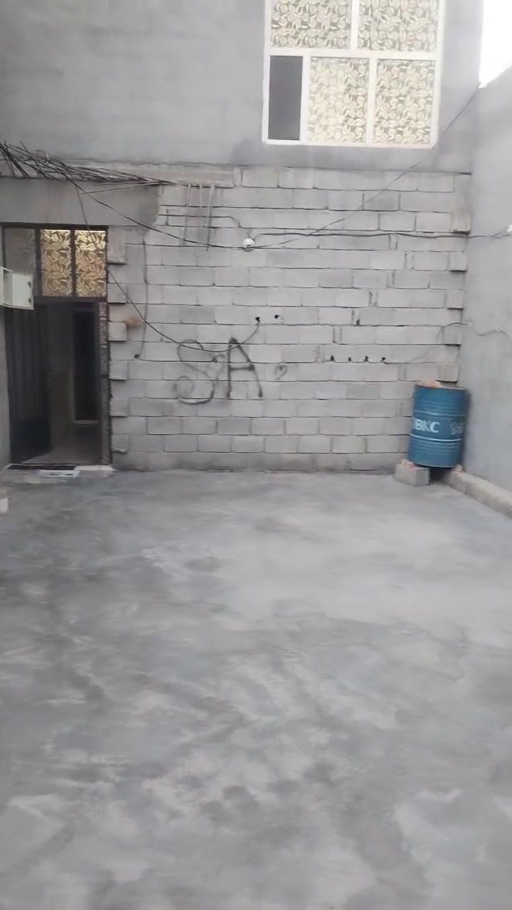 مشتمل المساحة ١١٠ متر طابو زراعي سند ٢٥ شارع العلوة قرب ملعب منصور بسعر مناسب جدا
للاستفسار الاتصال على الرقم *********** او مراجعة مكتب الديار شارع العلوة
