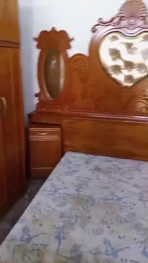 750غرفه صاكه ست ابواب ام دنك اخت الجديده مال عرسان صاج الزاويه كنتوريه بغداد الحسينيه مال الراشديه وعندي توصيل ***********
