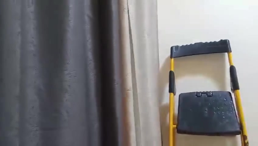 السلام عليكم بيت للبيع الحريه الثانيه محله 428 زيرو 50متر طابقين يحتوي غرفه وهول وخدمات جوه وغرفتين فوك وخدمات وسطحين تانكي موطور سخان السعر 120 معه المجال قليل اي استفسار ع رقم او خاص مكتب الامامين للعقار *********** الاستفسار
