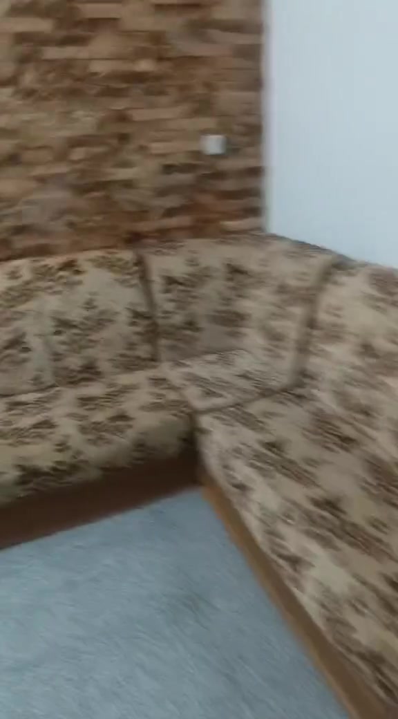 ديوان ١٠ مقاعد ٥قطع للبيع نظيف أي ضرر مابي
