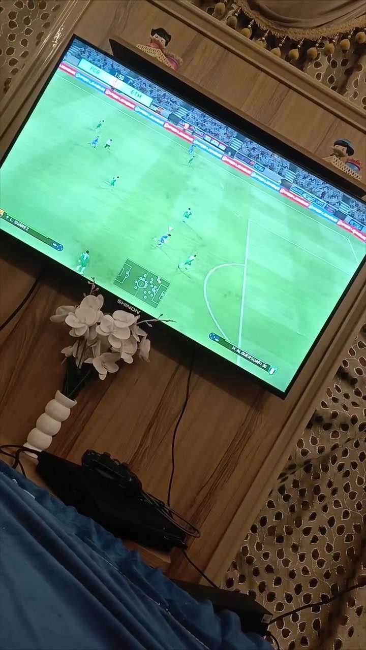 سلام عليكم بلي 3 للبيع مع جوستكا 2  كيبلات شحن 2 يوبي اس ستعمال سبوع بي 45 لعبه الجهاز نضيف السعر 150 رقمي وتساب تصال ***********

نص مكتوب في الصور:
- مكتبة فايد عمارة ياسين الطابق الارضي ***********