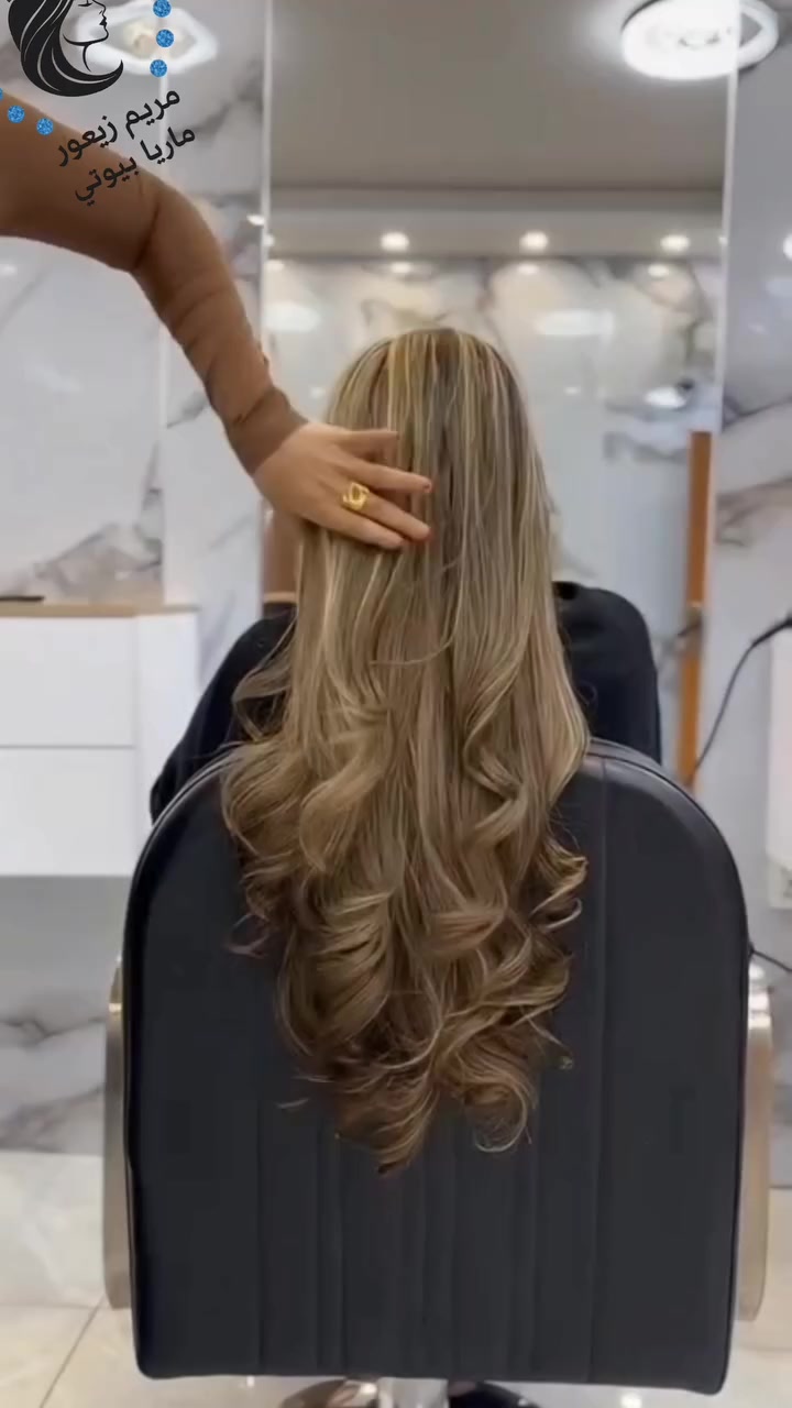 ✨ مريم زيعور & ماريا بيوتي ✨ 🎂 بمناسبة عيد ميلادي… حبيت أقدملكم أحلى الهدايا وأجمل العروض! ❤️
إلى زبوناتي الغاليات وحبيبات قلبي، بمناسبة شهر ميلادي، يسعدني أشارككم فرحتي وأقدملكم عروض وخصومات مميزة، تقديراً لمحبتكم وثقتكم الغالية ودعمكم المستمر إلنا. وجودكم هو سر نجاحنا، وفرحتكم هي أجمل هدية إليّ. ❤️
🎁 عروض عيد الميلاد لفترة محدودة!
💄 مكياج ناعم وبسيط — 20 ألف دينار 👑 تسريحات ورفعات شعر بسيطة — 20 ألف دينار 💋 — عرض خاص 🦶 بديكير — 20 ألف دينار 💅 منيكير — 15 ألف دينار 🎨 صبغ الشعر — ابتداءً من 20 ألف دينار
✨ والأجمل… خصومات خاصة على جميع أقسام الصالون!
🔥 الخصل، الأومبري، الهايلايت، جميع تقنيات صبغ الشعر وعلاجات البروتين.
دللوا نفسكم، وجددوا جمالكم بإطلالة مميزة وأسعار استثنائية، لأنكم تستاهلون كل الحب والاهتمام. ❤️
🎉 عيد ميلادي فرحتي… وعروضنا هديتي إلكم يا أحلى زبونات!
📍 النجف – حي السلام، مقابل لعبة المقص 📞 للحجز والاستفسار: *********** 🕙 أوقات الدوام: يومياً من الساعة 10 صباحاً إلى 8 مساءً.
بكل الحب والتقدير، ماريا بيوتي – مريم زيعور 🌹

