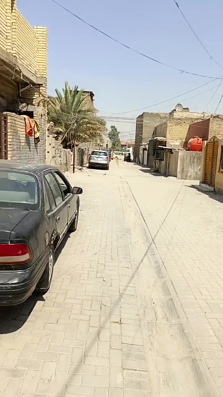 السلام عليكم منرخصت الادمن بيت في حي البساتين قريب عل شارع تجاوز مجاري مقرنص جديد البيت امرتب او واسع طارمه جبيره الستفسار ***********بي واتساب
