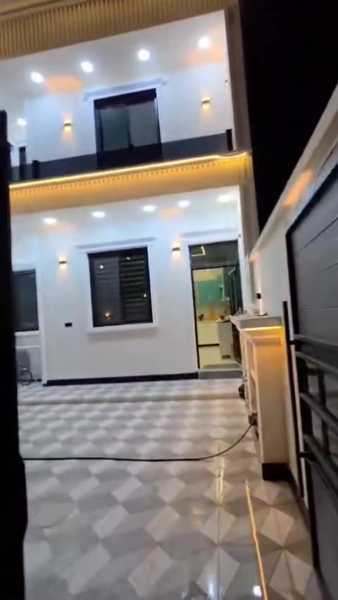 عرض للاثرياء فقط والموقع ولا غلطه 😍
بيت طابو زراعي مساحه ٣٢٠ متر  
الموقع / قرب بوابه الزبيديه خلف اسواق و مطعم حكايه يبعد عن الشارع الصيني ٥٠ متر
متكون من طابقين  
الطابق الارضي  : مطبخ + صاله + استقبال+غرفه نوم عدد ٢ 
الطابق الثاني : حمام  + غرفه نوم عدد ٢ + غرفه جام بالكونه 
للاستفسار راسلونا على الصفحه او اتصلو على الرقم:
***********
