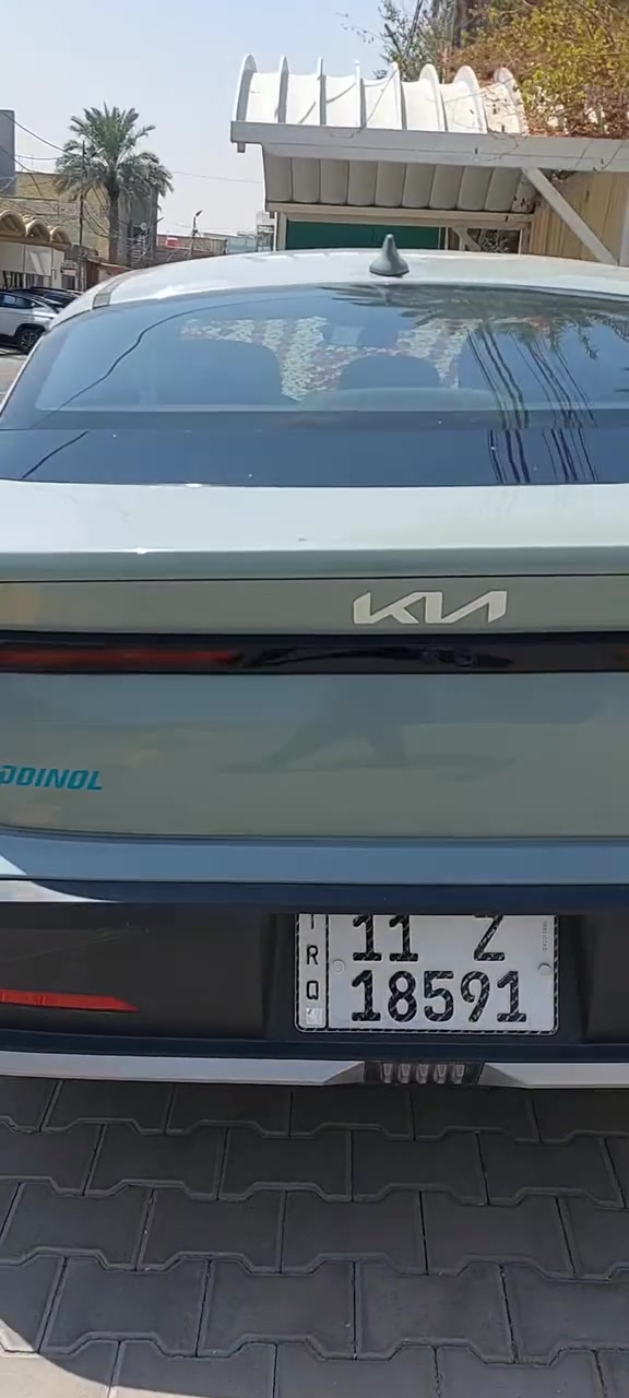 السلام عليكم للبيع كي 4 بغدادحره متجايه هنا بالعراق موديل٢٥ ماشيه ١٨الف مكانها نجف نقصها بك لايت السعر  *********** اتصل على @رقم
