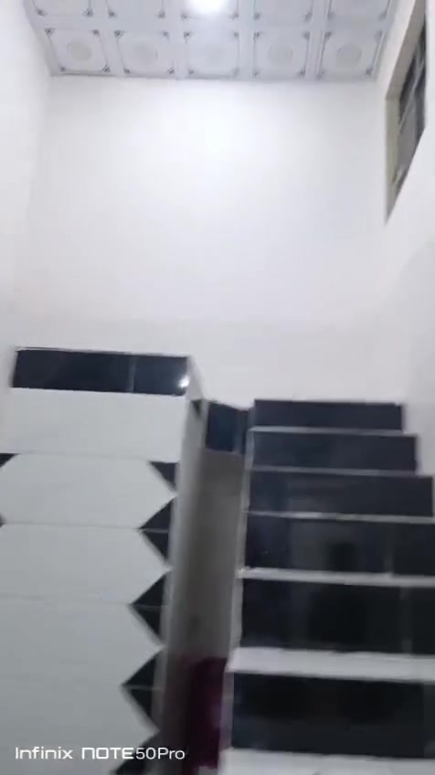 السلام عليكم...
متاح بيت للبيع حي الاطباء الفرع الاول فرع (المحوله) واصل مي وكهرباء 
البيت متكون من غرفتين نوم غرفه 5*4 وغرفه 4*4
الهول 3*4 مطبخ4*4 ربعه 7*4 ممر5*1.5
صحيات امامي وخلفي 
البيت بناء حديث المساحه 170م  البيت سقوف كلو سيراميك فول كل البيت 
تأسيس كهرباء خطين حار وبارد تأسيس مي فتل حوالي البيت...
للستفسار الاتصال على هذا الرقم 
***********
