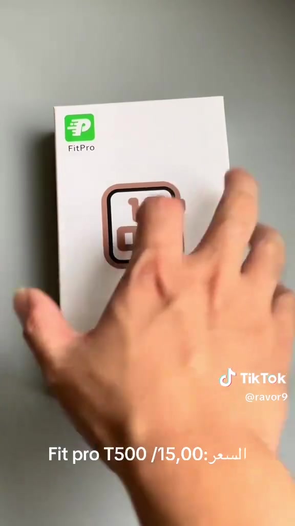 احصل على الساعة الذكية T500 بتصميمها العصري وتجربتها المتكاملة التي تجمع بين العملانية والأناقة اليومية.
أبرز المميزات:
 شاشة واسعة 2.0 بوصة (Infinity Display): رؤية واضحة وألوان زاهية لمتابعة كافة تنبيهاتك بسهولة.
 إجراء واستقبال المكالمات: تواصل دائم مع أصدقائك وعملائك عبر البلوتوث بضغطة زر واحدة دون الحاجة لإخراج هاتفك.
 متابعة لياقتك وصحتك: تتبع نبضات القلب والأنشطة الرياضية اليومية للبقاء على اطلاع بمستوى نشاطك.
 بطارية ممتدة وشحن سريع: عمر بطارية متين يعتمد عليه لمتابعة يومك دون انقطاع، مع شاحن مغناطيسي سلس.
 تصميم مريح وجذاب: سوار سيليكون ناعم مريح للارتداء طوال اليوم مع مظهر أنيق يناسب كافة الأوقات.
السعر: ١٥ الف فقط!
📦 المحتويات: جسم الساعة + سوار سيليكون أسود + شاحن مغناطيسي مخصص.
📲 للطلب أو الاستفسار: اضغط على زر إرسال رسالة الآن واحصل عليها قبل نفاد الكمية! للطلب واتساب ***********
