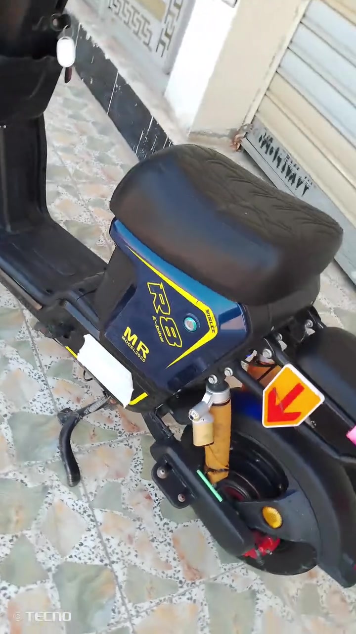 دراجه لبيع R8 موديل 26 جديده بيع مستعجل السعر ٤٥٠ بيها مجال رقم التواصل *********** واتساب بغداد الدوره
