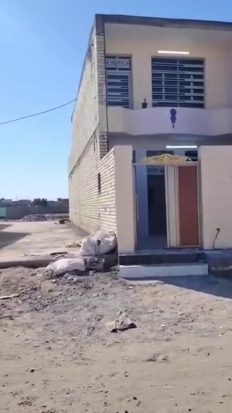 السلام عليكم بيت للبيع عنوان بغداد مدينة الصدر الحميديه قرب مستوصف والمدارس بيت جاهز كامل خدمات للستفسار تصل واتساب سعر 65وبي مجال ***********
