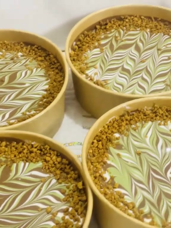 ✨ كيكنا مو بس حلو… كيكنا ينرسم بحب ويكمل فرحتكم 🤍🎂
كل تفصيلة تنعمل بعناية حتى تكون لحظتكم أحلى وأجمل 💕
للطلب والاستفسار راسلونا بالخاص 📩✨***********
