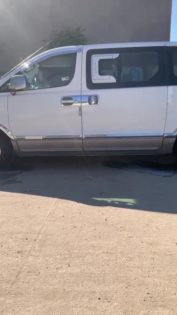 السلام عليكم ستاركس م15سياره جاهزه مكينه رقمه بصره انكليزي بسمنه اي نقص مابيها  خطه شطره كربلاء مكان السياره شطره مكلف بلنشر اتصل ع رقم***********
