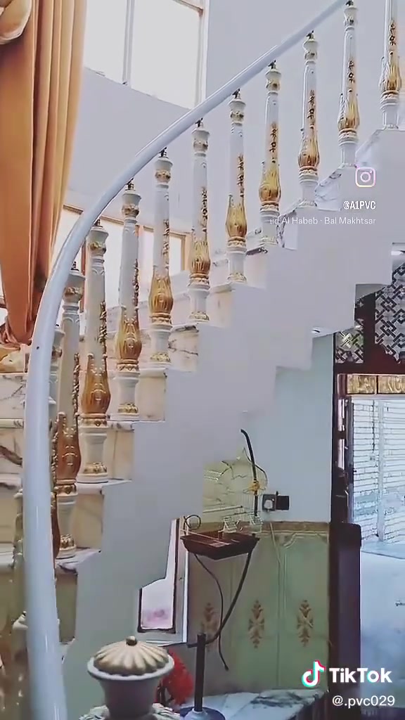 معمل اللا المنيوام الاكافت كاونترات محجرات بيبان صحيات تصليح كاونترات قواطع شبابيك وتغليف بليت اللا المنيوام الا ستفسار رقم ***********

نص مكتوب في الصور:
- B612
- كنتور شبابي
- REDMI NOTE 8 PRO AI QUAD CAMERA