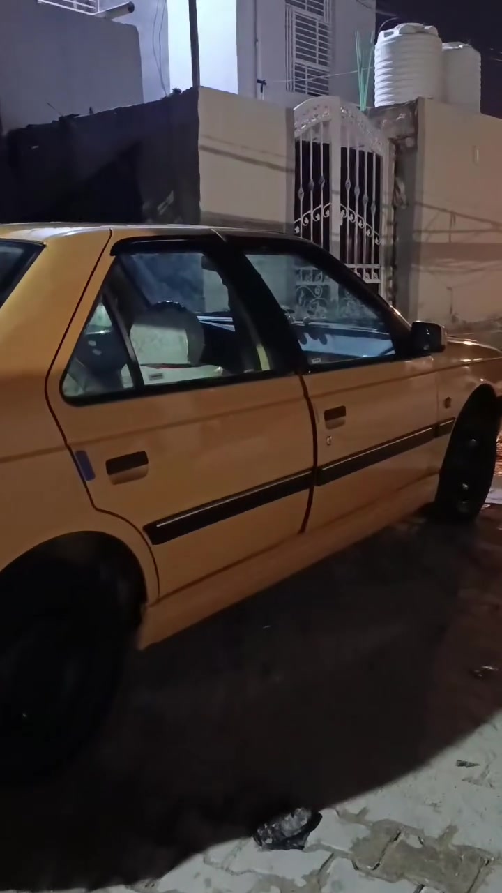 السلام عليكم سياره بيجو 405 مكفول سنويتها 31 انجليزي سياره سعرها 30 وبيها مجال مكان مكان نجف ***********

