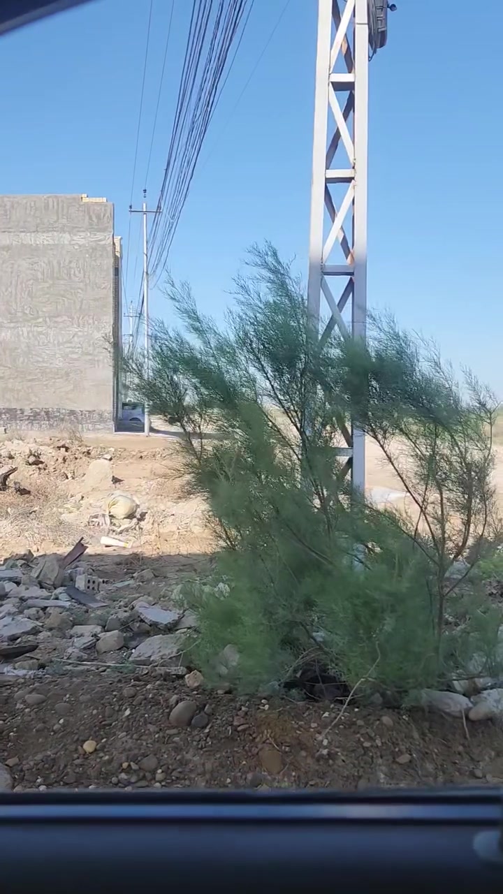 قطعة ارض للبيع ملك طابو صرف :
في بغداد منطقة الغزالية نهاية شارع مركز شرطة الغزالية اراضي توزيع موظفي وزارة الصناعة و المعادن مجاور اراضي هيئة النزاهة 

رقم القطعة ٦٦٥٦

مساحتها 80 متر واجهة 4 أمتار و نزال 20 متر

سند سكني صرف طابو مشاع 

بعيدة عن التجاوز وبنص البناء صايرة خلف اسواق غذائية الملك وكل الخدمات بالمنطقة متوفرة ما عدا التبليط 

موجودة عندي فيديوات للمنطقة و للارض قبل شهر صورتها 

 ***********

 اتصال أو واتساب

