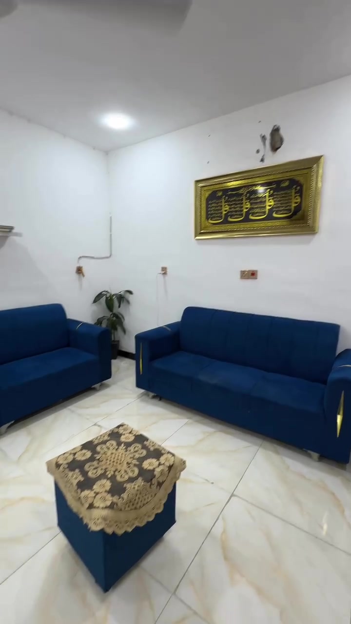 تخـم 7 مقاعد وطبله + مطبخ 3 قطع تركي +طباخ اربع عيون وفرن شغال بلكامل
***********
اكو مفرد وابيع الكل ايشي تحتاج من الغراض دزلي ابيعلك اسعار مناسبه ونضافه شوفت عينكم التخم بي ضرر مقعد واحد
