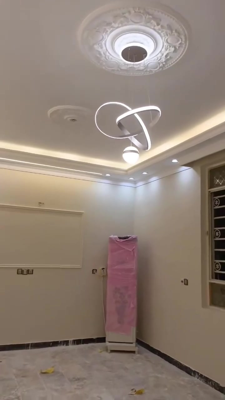 كل مايخص الديكورات الحديثه المودرن والكلاسك والنيو كلاسك تجدونه لدينا باانسب الاسعار وافضل جوده نعمل في جميع مناطق الناصرية للاستفسار الاتصال على الرقم ***********
