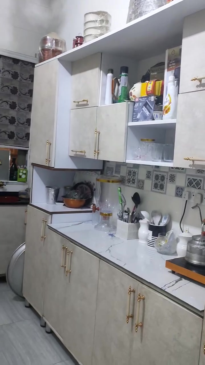 غراض للبيع كلمن وسعره عنوان ميسان حي شهداءرقم لهاتف ***********
