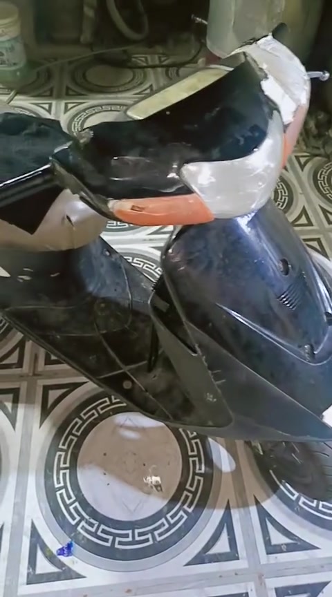 دراجه 60ب125القفل وراق موجوده دراجه قبل سبوع جفتتها بدل الكابريتر مال تفصيخ بدلت لها جبنه البارحه بالليل طفت تحتاج بلك فقط علوان مجر الكبير ***********
