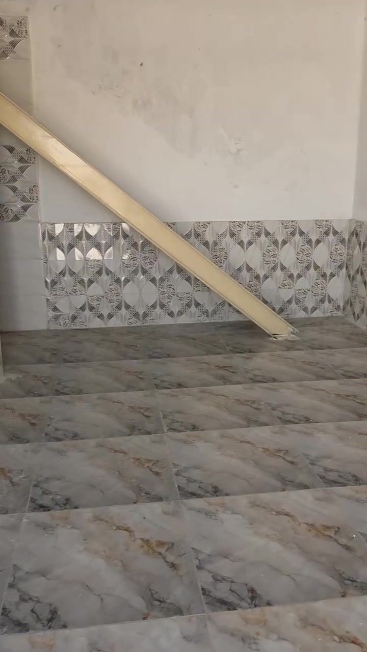 للايجار للايجار ٥٠ متر جديد للاستفسار الاتصال على الرقم ***********
