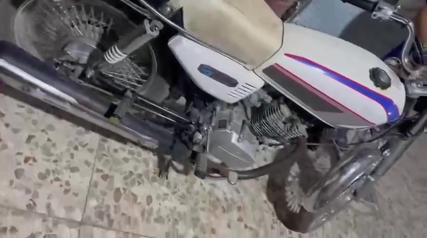 الدراجه للبيع 4 قير نظيفه كلش نظيفه دراجه ومتوازي على بيعتها موديل 2022 مكان كربلاء حي الغدير دراجه اوراق اصولي مو سكنر اصولي اكرر واقول اصولي الاستفسار على هذا الرقم السعر 675 وبيها مجال للشراي قليل مو شراي يعقوب المنشور ***********
