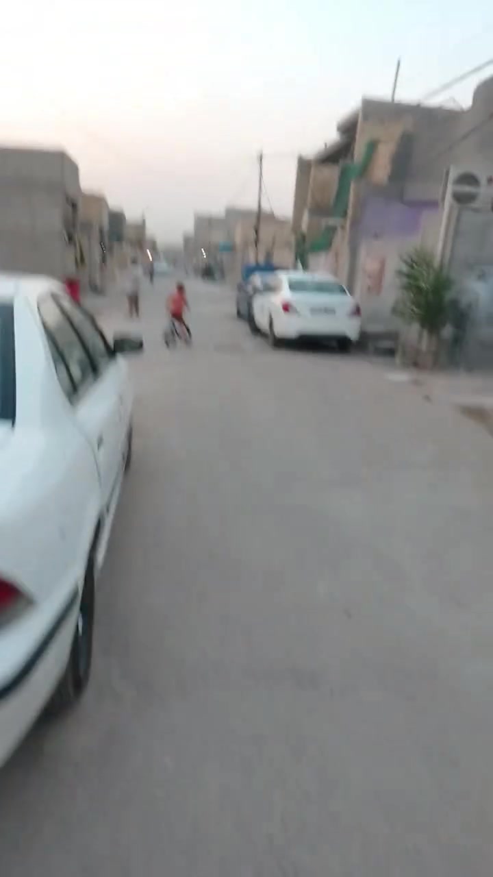 سلام عليكم بيت البيع 100 متر شارع طاقة قرب مدارس المزايه كامل خدمات الحميديه ***********
