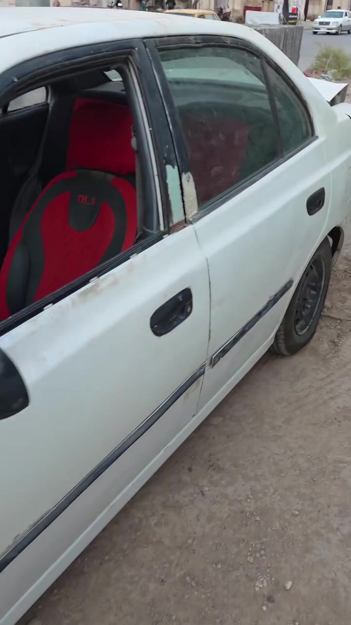 السلام عليكم
فيرنا اكسنت 2004 مزاد وكاله وكتاب 
باقي بس عل مرور معامله ورقم
تخم تاير
صدر خلفي امامي
محرك وكير حاويه 
باتري جديد
كهربائيات 80%
كير عادي 
دوشمه كشنات
دوشمه ارضيه جلد
والكشر يرادله تصليح وصبغ 
للبيع مكانها كوت 
السعر 25$ وبيها مجال 
للاستفسار ***********
