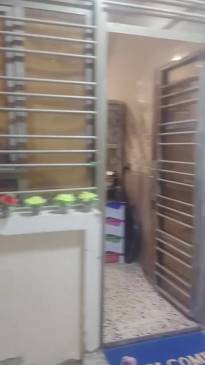 رهنيه بيت 100م طابق ونص قريب الهياكل الرهنيه 35ويجار150مراجعه مكتب التساهل اللعقار في شارع خوله لاتصال ***********
