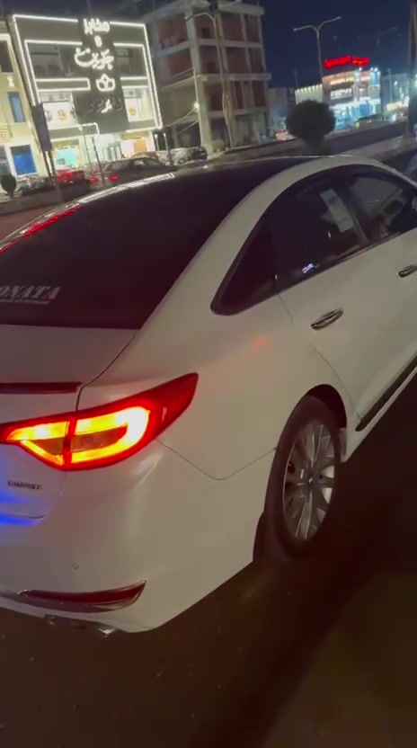 اسلام عليكم 
هونداي سوناتا 2016 خليجي 
فول مواصفات🚗 👁️‍🗨️ ( vib ) بيها صبغ 2 قطعه ماشيه 110 حقيقي 
 محرك 2400 دوش المرغوب 
كير مكينه كفاله من الفتح 
صدر امامي خلفي كله جديد  
تبريد ثلج🥶  
رقم دهوك  تحويل ثاني يوم 
السعر : 129$ وبيها مجال قليل 
الرقم : ***********
***********
