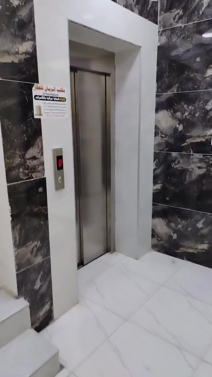 شقه  الايجار في الاعضميه  نظيف. ومجهزه بلمصعده 24 ساعه.  استفسار واتصال على رقم ***********  تكون من غرفيتن وصاله وصحيات  بسعر 550  طابق 3
