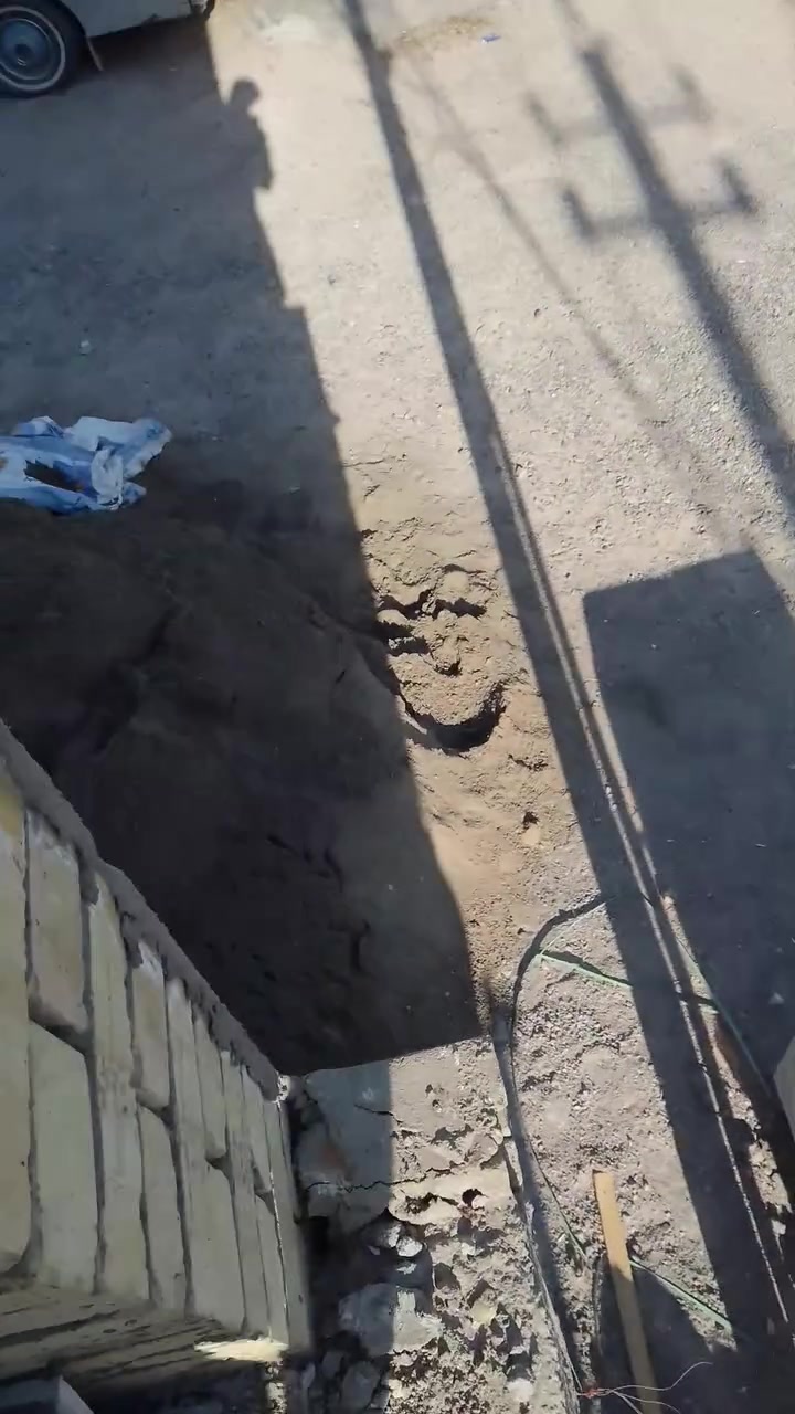 سلام عليكم سلام عليكم شباب لدينا عمال تصعيد مواد اسمنت وطابوق ورمل لدينا عمال تفليش بيوت تنظيف بيوت انقاذ
صبغ شبابيك اي شغله بالعماله لدينا عمال //***********
بيهن واتساب

