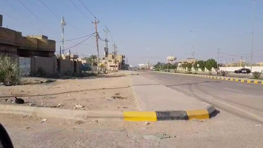 للبيع بيت في حي الوحدة 
180 متر طابقين 
غرفتين نوم وصحيات فوك والطابق الارضي غرفة ومطبخ وهول واستقبال وصحيات داخلية وخارجية 
السعر 95 
للشراي الاتصال *********** واتساب 
@إشارة
