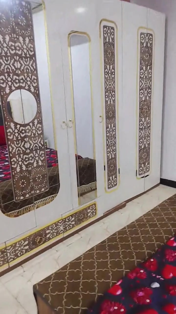 غرفه للبيع   نظافته 100/100 قطع 10عنونه الفاو ناحيه البحار
رقم ***********
