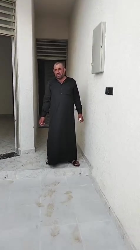 مشتملات ثنين طبك لل بيع في منطقة الخضراء مقابل المعارض خلف بيت ابو كبه المساحه ١٢٥ كل واحد بناء حديث تسليم مفاتيح الاتصال على الرقم ***********
