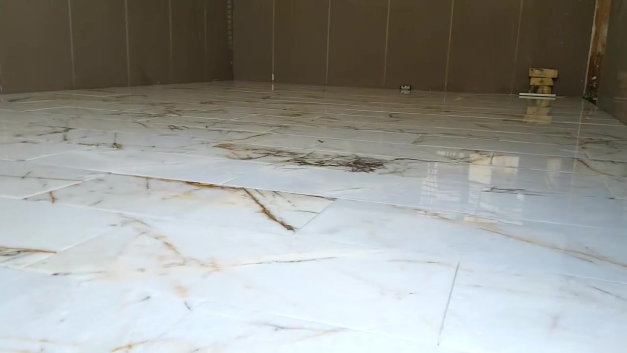 السلام عليكم خلفه سيراميك كاشي مرمر حجر بوسلاين درجه اولى شرط مهندس للتواصل *********** او ***********
