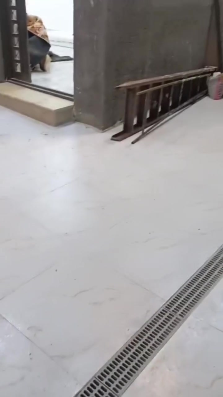 السلام عليكم 
يتوفر عدنا اليوم ١٥٠ متر واجه ٧ونص ونزال ٢٠ في حي موظفين الحر بناء حديث طابو صرف طابقين بس نقص كاشي للطابق الثاني فقط
يحتوي عل ٤ غرف نوم وملحقات البيت موقع البيت عل حديقه مجاور الركن بصف شارع ٣٠.  مطلوب اسكان ٥٥ مليون 
للتفاصيل الاتصال على 
***********
