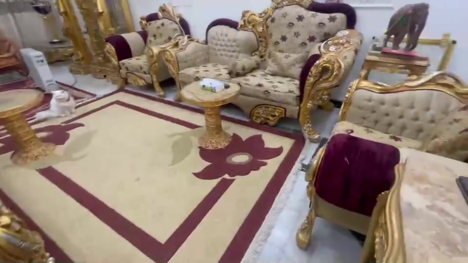 تخم • ١٠ مقاعد • مصري