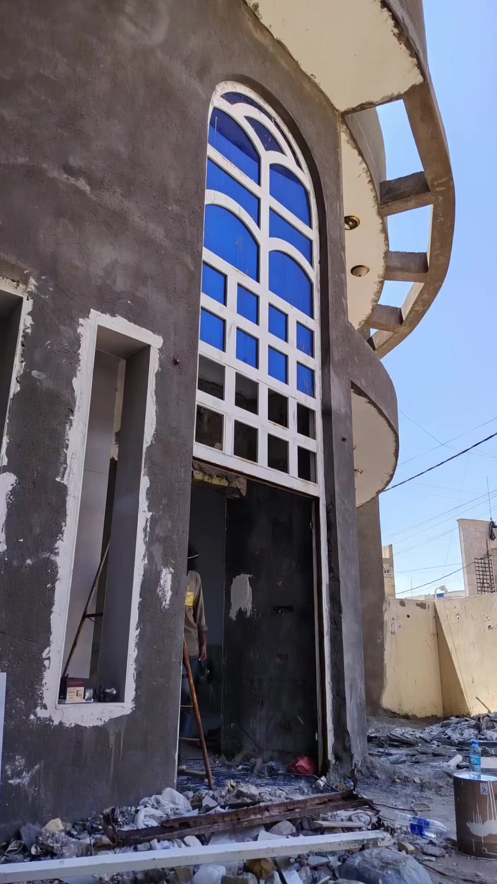 عمل اليوم
ترميم وتصميم باب قديم
***********
كوت الجديدة
