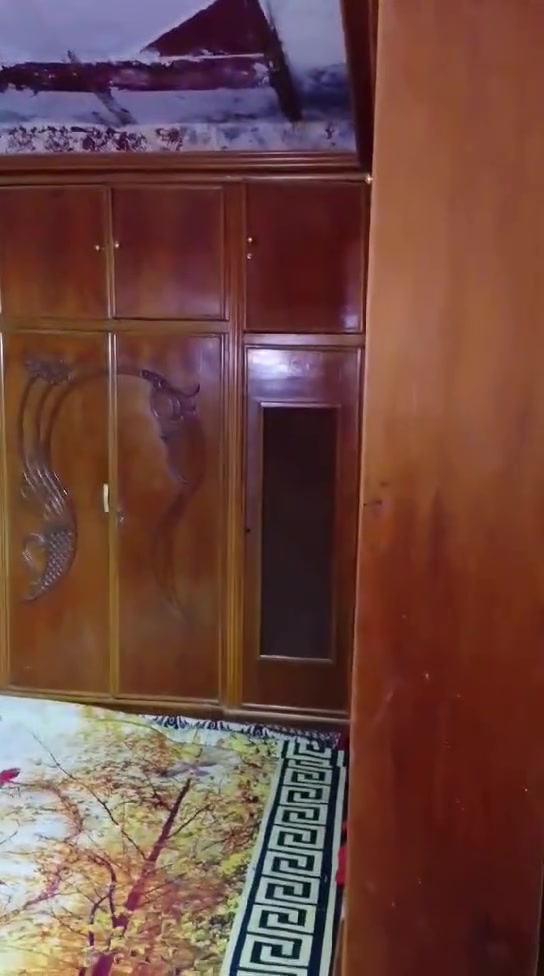 سلام عليكم مكلف بلنشر غرفه اخشاب الاصلي الحجم الكبير عوزه ترتيبات بسيطه ام المسرح سعره 500 غرفه تسوه اتفسار ***********
