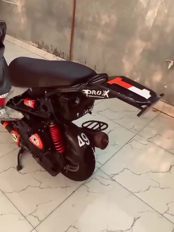 سلام عليكم ماكس قجمه للبيع بدون سيبايه بوشه 55شلعه ومعدل فول نقصها بس واير جوزه والباقي كفاله سعر 600وبيها مجال لشراي مكاني بصره كرمه علي رقمي ***********
