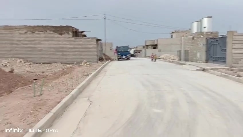 ارض 200 متر ركن حي العبور الاولى خدمات كاملة تبليط كهرباء ماء موقع جيد جداً فرع 10 متر ومشي بيها معاملة وقرص السعر 29 مليون للتواصل
***********
***********  متوفر واتساب
