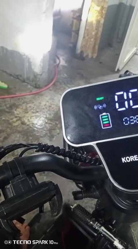 دراجه شحن من احتياجات خاصه للبيع 500 وبيها مجال بسيط دراجه مقفوله ما بيها كل شيء تواصل على هذا الرقم***********
