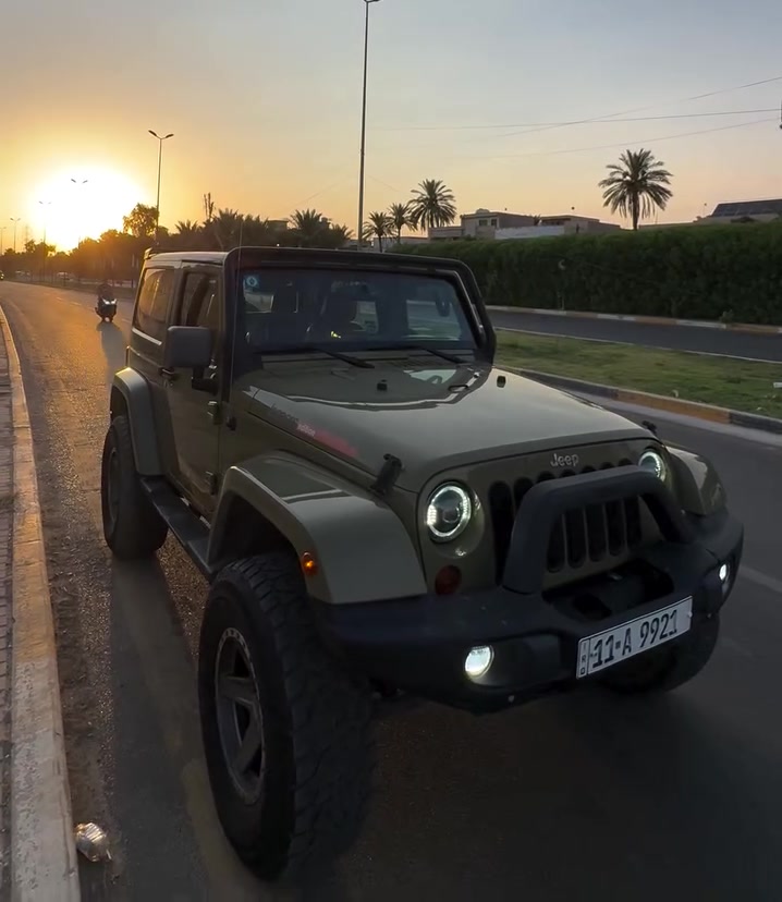Jeep Wrangler Sahara
رانگلر صحارى للبيع 

موديل السيارة 2013 
ماشية  75الف كيلو
السيارة خليجية كلين 
مثل ما موضح نظافة السيارة بالصور 

محرك 3.6
تدفئة كشنات 
4x4 مع انظمة اوف رود 
السيارة عليها سسبنشن وترفيع بلستن

شاشة اصلية ابل كار بلي واندرويد اوتو وايرلس  سعرها 10 اوراق

سستم صوت Alpine 

رقم مميز بغداد وية السيارة 

داش كام امامي خلفي ومرايا عرض اصلية 

وبعد بيها اضافات مبينة بالصور 
السيارة كاملة من كلشي 
محرك كير مامفتوحات 
وموجود سونار السيارة اخذتة قبل فترة

السعر 210

عنواني بغداد الكرخ العامرية
للاستفسار اتصال فقط 
***********
